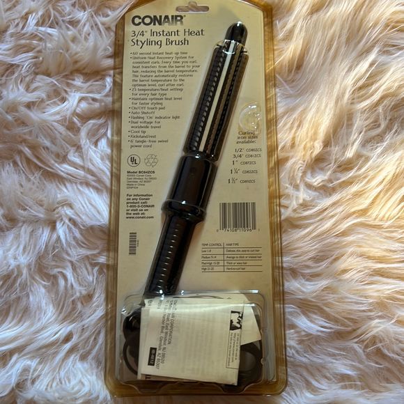 Conair 3/4” Instant Heat Styling Brush - Picture 3 of 6